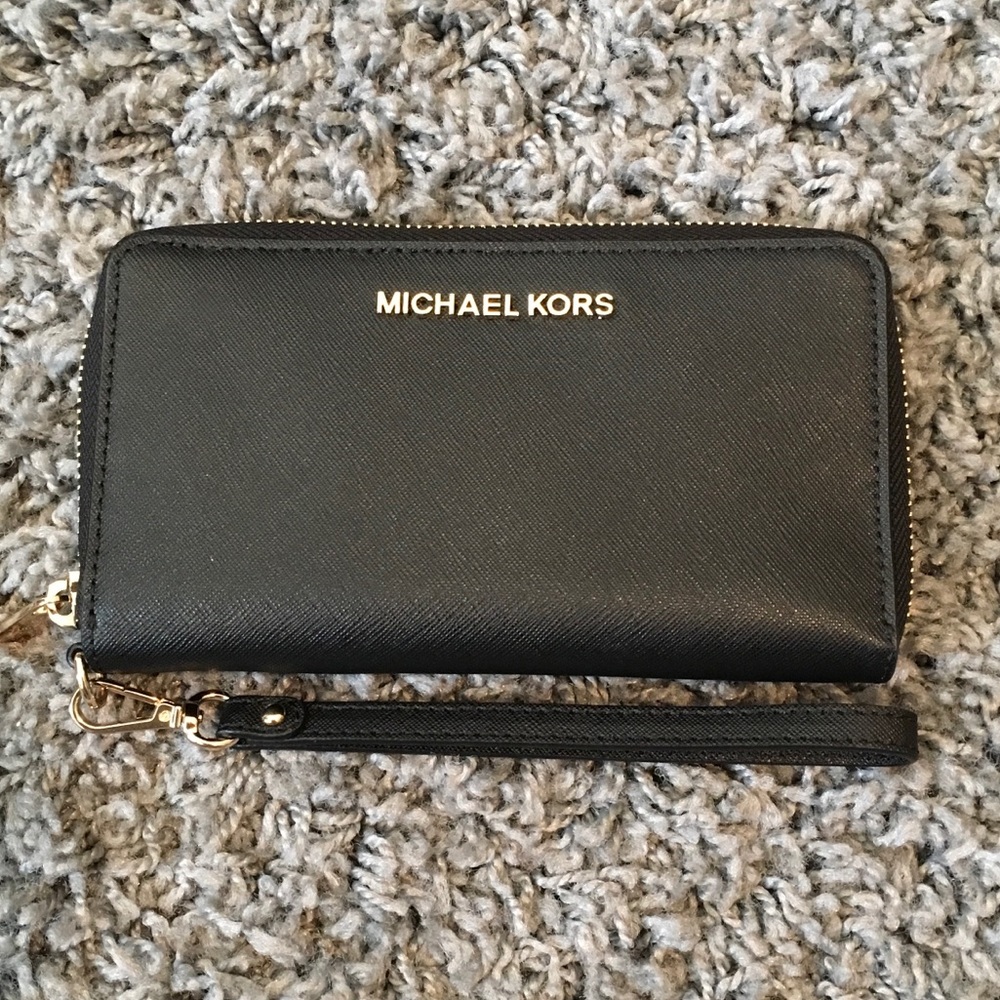 Michael Kors wallet/wristlet